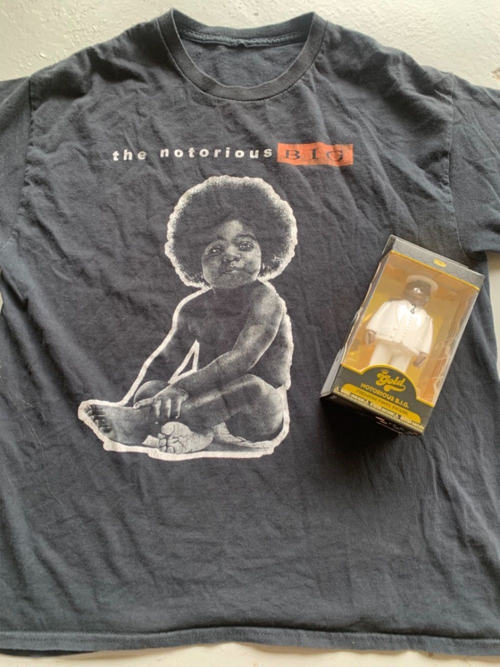 Vintage Unisex Black Notorious BIG Tshirt with Premium Vinyl Figure
